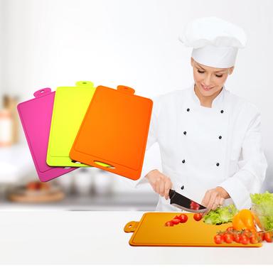 silicone chopping board with groove